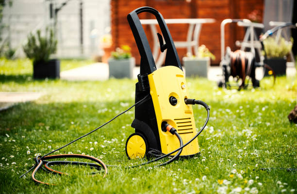 Best Soft Washing  in East Oakdale, CA